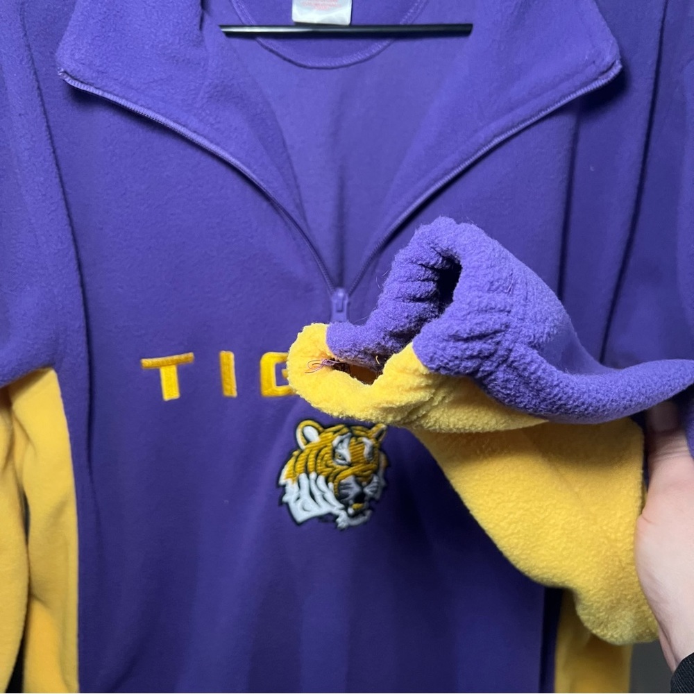 LSU Sweatshirt Fleece 3/4 Zipper Boys Size XXL (18/20) - Picture 9 of 9